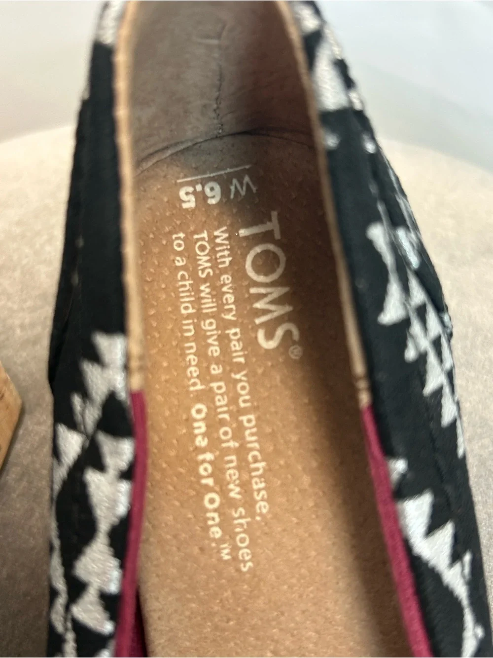 Toms black silver